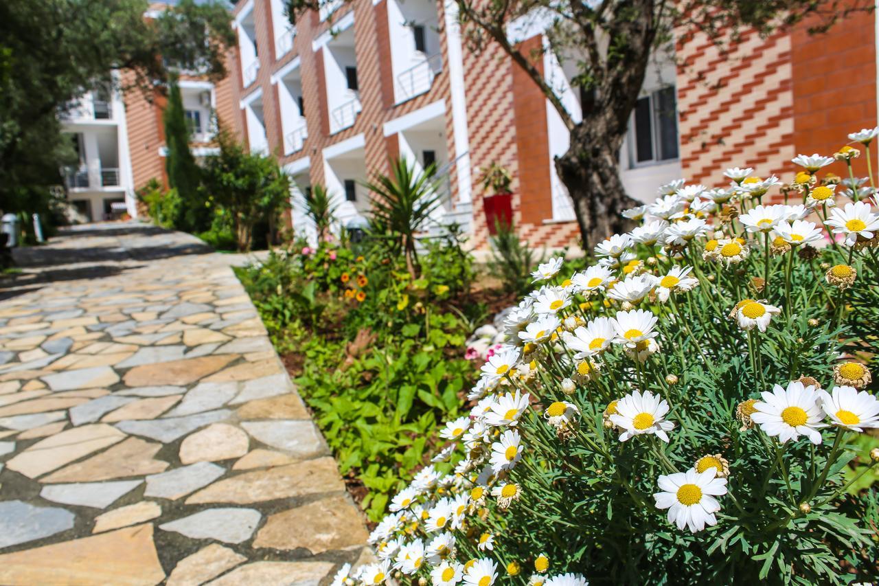 Noan Hotel & Resort Dhërmi Eksteriør bilde